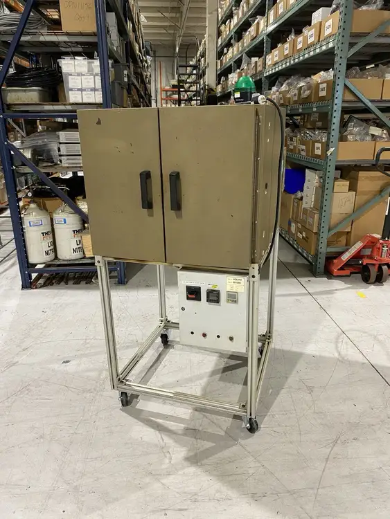 Used Quincy Quincy Lab Inc 21-350 2110 Watt 115V 1Ph Lab Ovens Michigan US | Maverick Industrial Sales #1391659