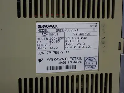 USED YASKAWA SGDB03VDY1