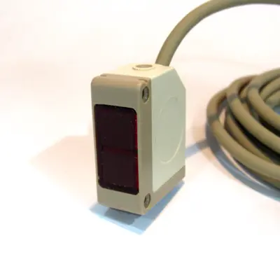 NEW SUNX CX-D100-PN