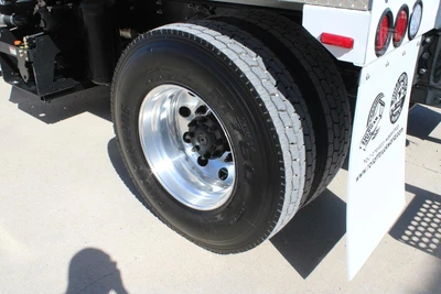 New | in-Stock 2027 MACK MD7 Septic/Sewer/Vacuum Trucks Texas US | Roll Off Truck World #1491896