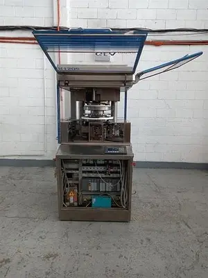 Courtoy model R150e 36 station tablet press