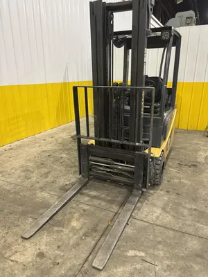 USED CAT