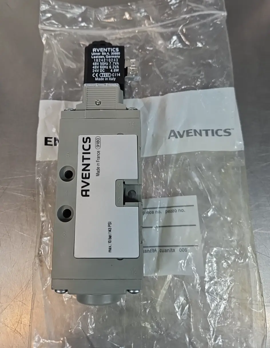AVENTICS 0820023026 Pneumatic Directional Valve spot Loc6C1