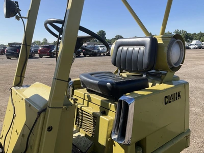 Used CLARK F30B Liquid Propane Forklifts Michigan US | Miedema Asset Management Group #1324099