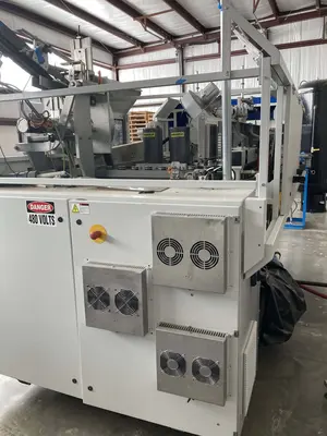 USED 2006 MAGPLASTICS SSBO3 BLOW MOLDER