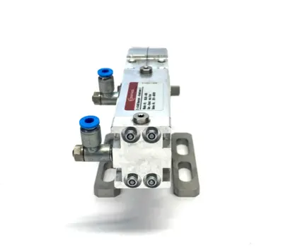 82L20-4435 | Destaco  Pneumatic Power Clamp 20mm Bore 5 - 60 Deg. Angle, NO ARM - Used