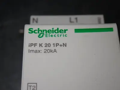 New | in-Stock SCHNEIDER ELECTRIC A9L15692 Surge Protectors Ohio US | HGR 24 #1187181