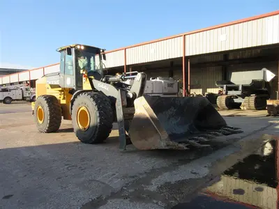 USED 2019 Deere 644K