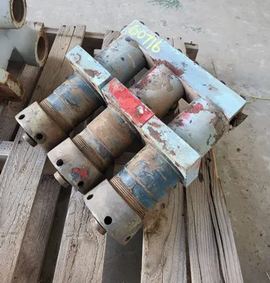 USED GARDNER DENVER FLUID END/ PLUNGERS