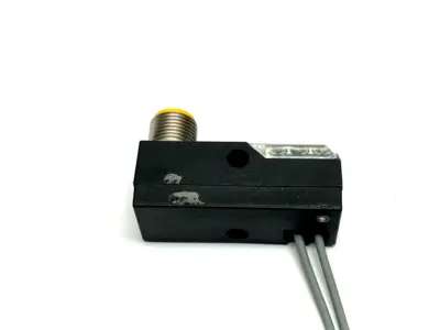 Ni2-Q6,5-AP6-0,1-FS4.4X3/S304 | Turck  Proximity Sensor - Used