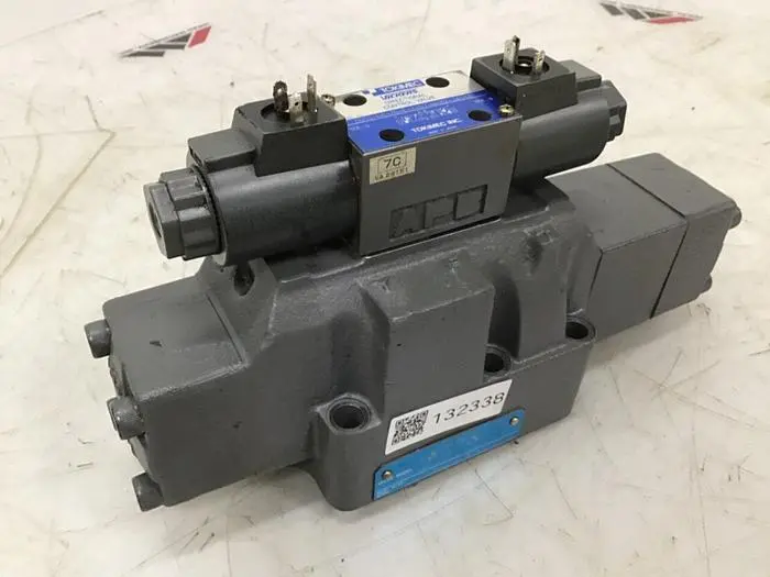 Used VICKERS DG5V-H8-2D-E-T-U7-H-82-JA518 Valves/Fittings Michigan US | Ideal Machinery #593675