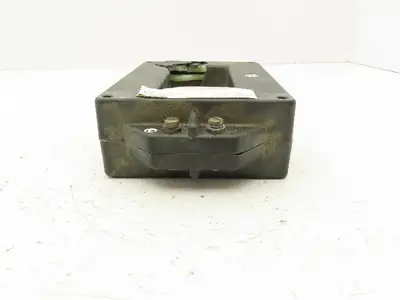 Square D 260R-302 Full Wave Current Transformer 3000:5 Ratio 600V 25-400Hz