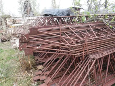 Metal Trusses - 45'L x 24"W & 24'L x 14"W