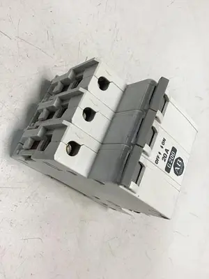 USED ALLEN BRADLEY 1492-CB3/G200 SER A