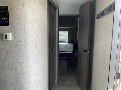 Used 2021 APEX 293RLDS Campers, Caravans, Motorhomes Michigan US | Miedema Asset Management Group #1327825