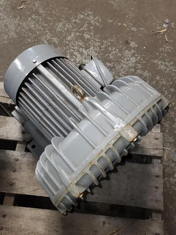 Used FUJI ELECTRIC FUJI ELECTRIC REGENERATIVE BLOWER VFC604A-7W 3PH 200-230 / 460V Blowers Michigan US | ND Industrial Surplus #1226735