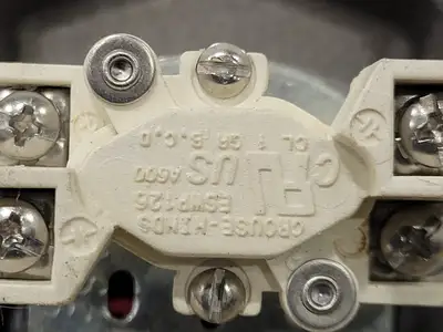 USED CROUSE-HINDS DSD925SA