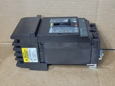 NEW SQUARE D HDA36100