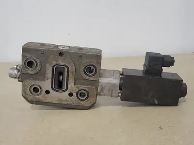 Hydraulic Valve 1235-10701 w/ Junction Box MPM B-12