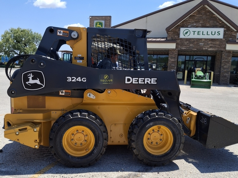 USED 2019 Deere 324G