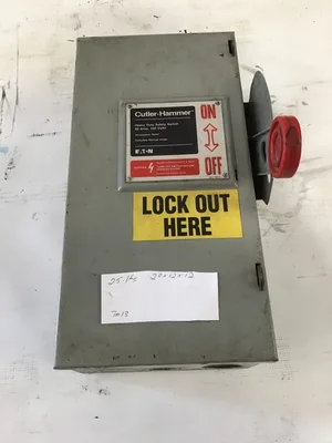 Eaton Cutler Hammer DH322FGK 60 Amp Heavy Duty Safety Switch Disconnect