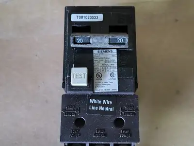 New | in-Stock SIEMENS QF220H Switchgears British Columbia CA | Lenmark #239103