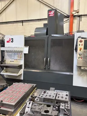 2011 HAAS VF3 Vertical Machining Centers | USED CNC (1)