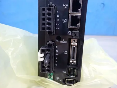 NEW OMRON R88DKN08HECTL