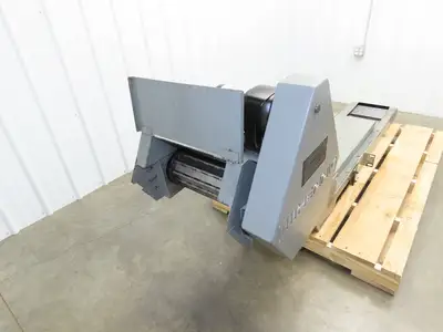 Hennig 8' 6" Chip Conveyor 16"W x 64" Infeed 19"H Discharge 230/460V 3PH