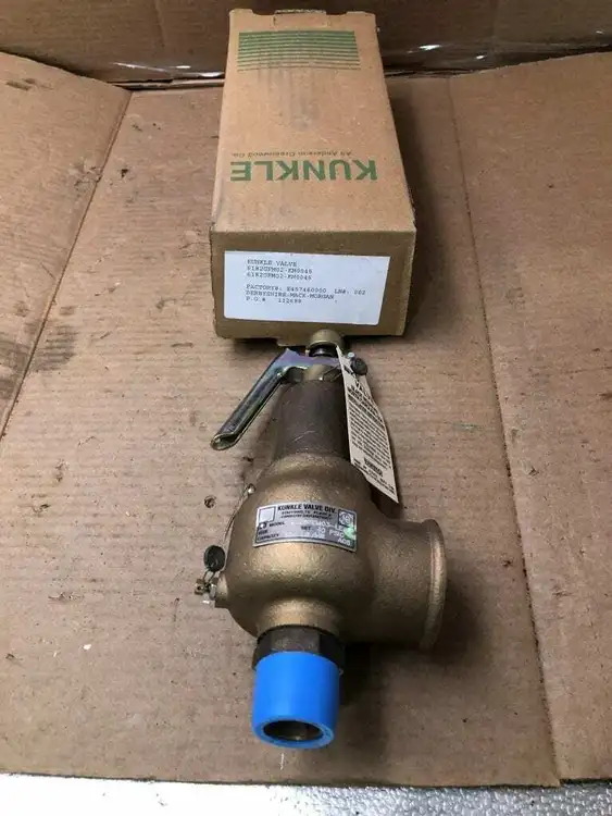 Used _UNKNOWN_ 912BFEM03-LE. Valves/Fittings | Moses B Glick #993827