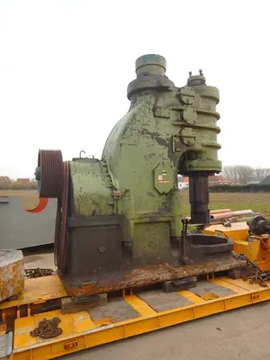 USED BÊCHÉ FORGING HAMMER 2040 KGM