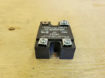 NEW CRYDOM D2490