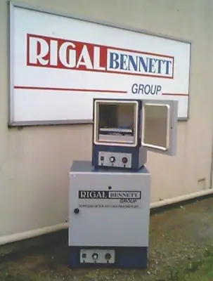 30L New Gp Incubator Steriliser 250Deg.C