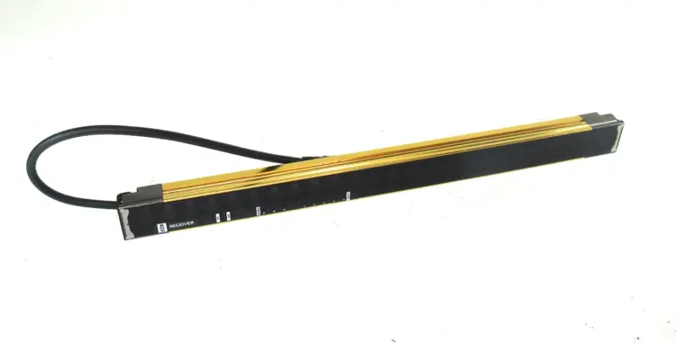 Used OMRON F3SJ-A0395P20-D Light Curtains & Grids | Industrial Parts R Us Inc. #360886