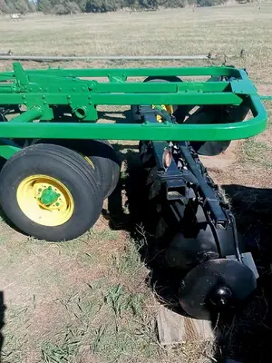 USED JOHN DEERE 215