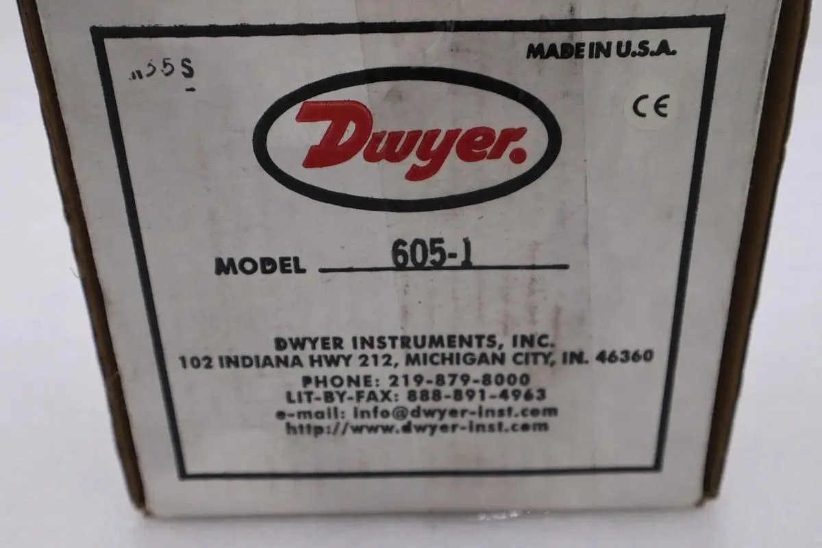 NEW Dwyer 605-1 Magnehelic Pressure Transmitter STOCK 5227