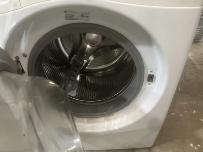 Used LG WASHER AND LG TROMM GAS DRYER FRONT LOAD Washers Michigan US | Miedema Asset Management Group #1344922