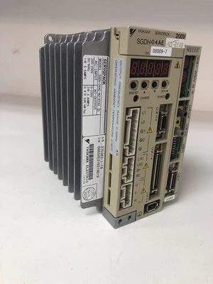 USED YASKAWA ELECTRIC JUSP-NS200, SGDH-04AE-N2-RY49