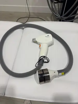 Used 2018 LUMENIS DESIRE WITH HS AND XC HANDPIECES  LOW SHOTS Lasers / Laser Systems Minnesota US | Midwest Medical #1467820