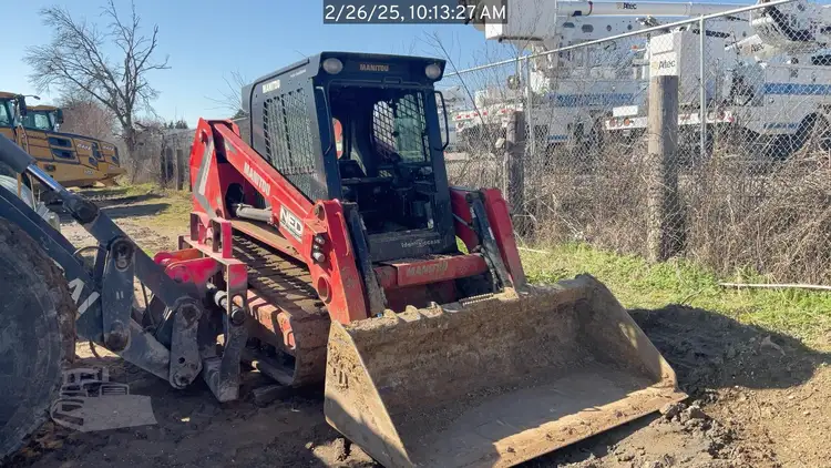 New | in-Stock 2023 MANITOU 2150RT Compact Track Loaders Texas US | National Equipment Dealers #1422868