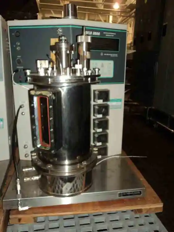 Used NEW BRUNSWICK SCIENTIFIC BIOFLO 3000 Fermenters / Bioreactors New Jersey US | Phoenix Equipment Corp 6 #174847