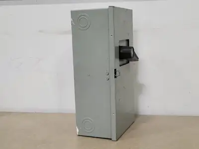 Used FEDERAL PIONEER 1336 Switchgears British Columbia CA | Lenmark #240889