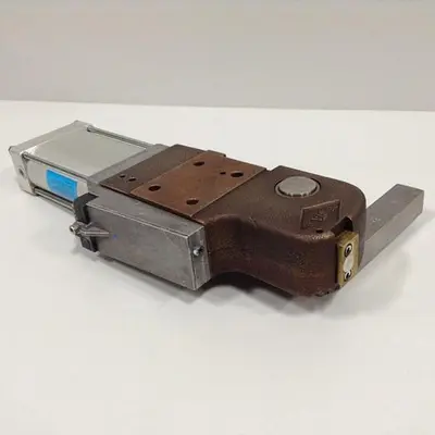 USED DESTACO 82G6N-632C903-05190A