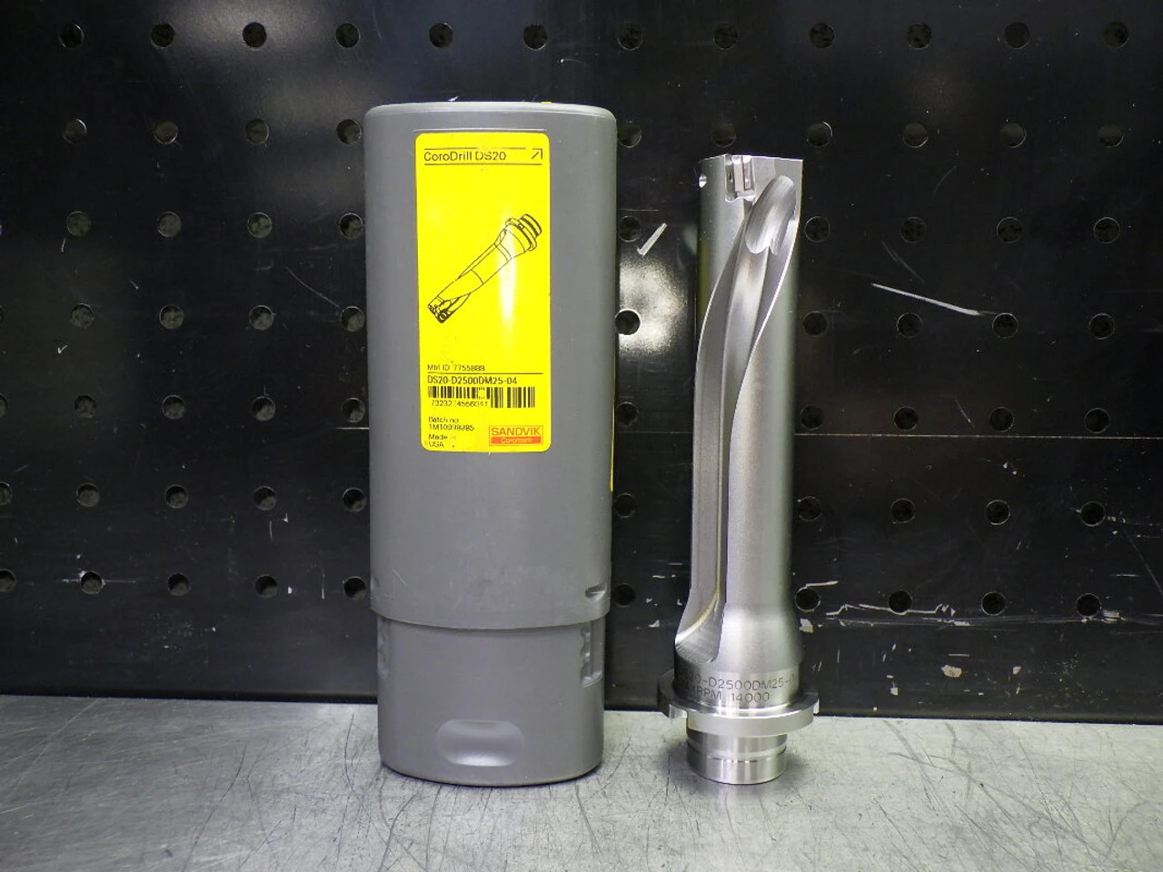 Sandvik MDI25 25mm Coolant Thru Indexable Drill DS20-D2500DM25-04 (LOC2539)