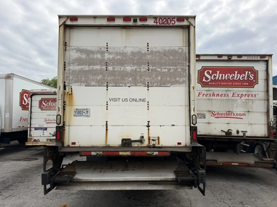 Used 2005 INTERNATIONAL 43SBA4X2 Box trucks Ohio US | Miedema Asset Management Group #1693429