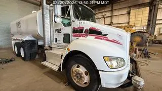 USED 2014 Kenworth T370