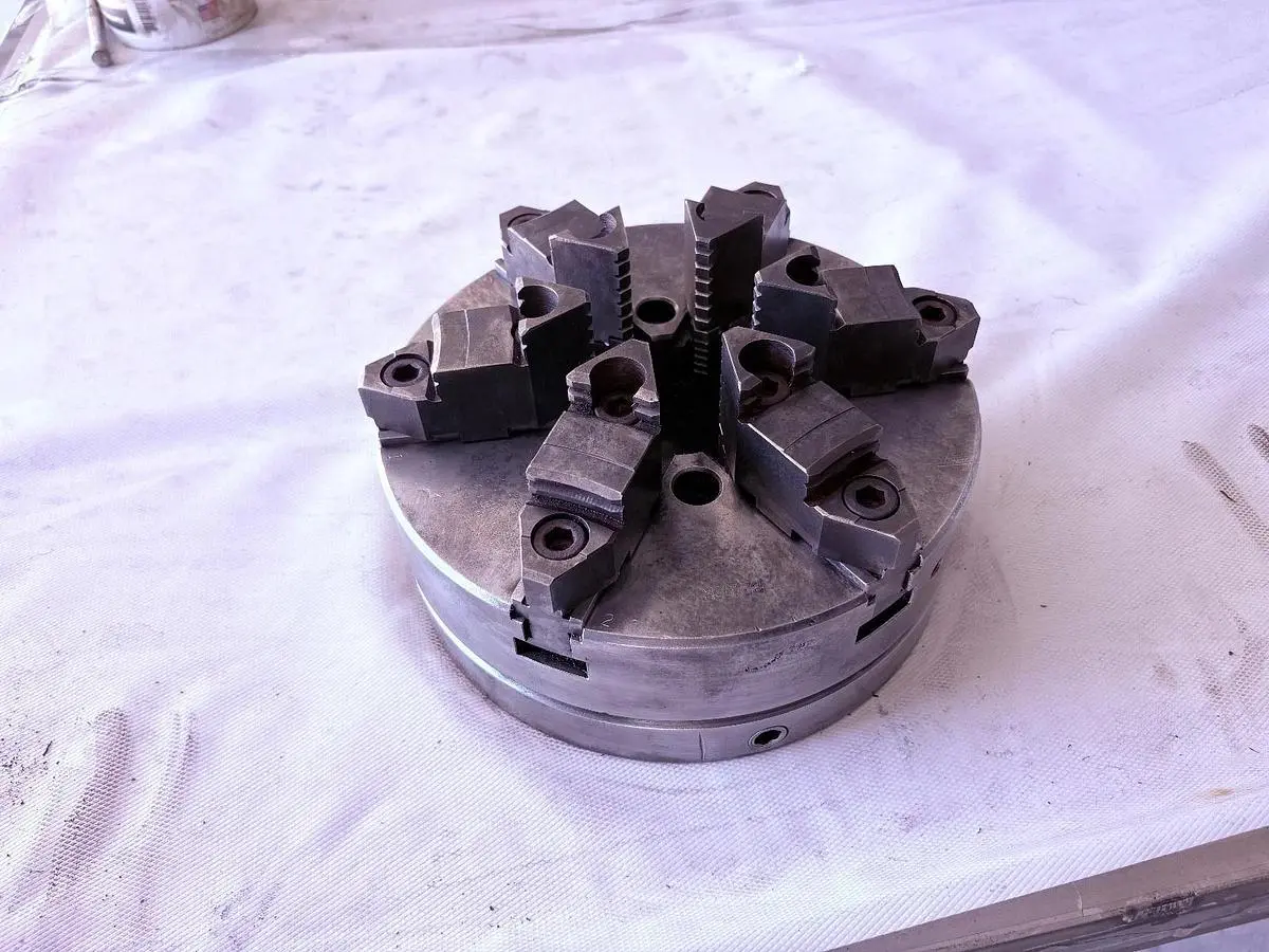 USED BUCK CHUCK 2104R