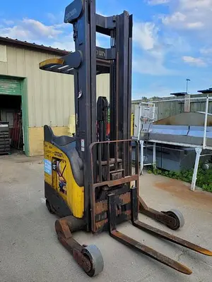 USED 2000 CROWN RR5000