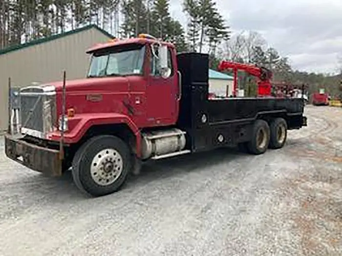 Used VOLVO AUTO CAR FLAT BED WATER TRUCK Water Trucks California US | East West Machinery & Drilling #1417404