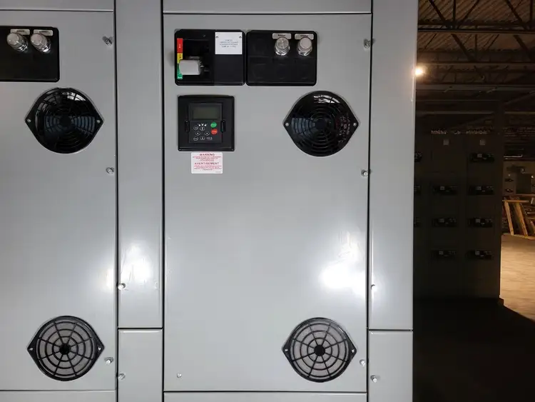 Used EATON SVX004A1-5A4N1 Switchgears British Columbia CA | Lenmark #240120